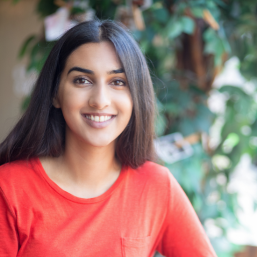 Zoya Khan